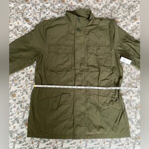 Military Green Zip Jacket with Pockets and Buttons